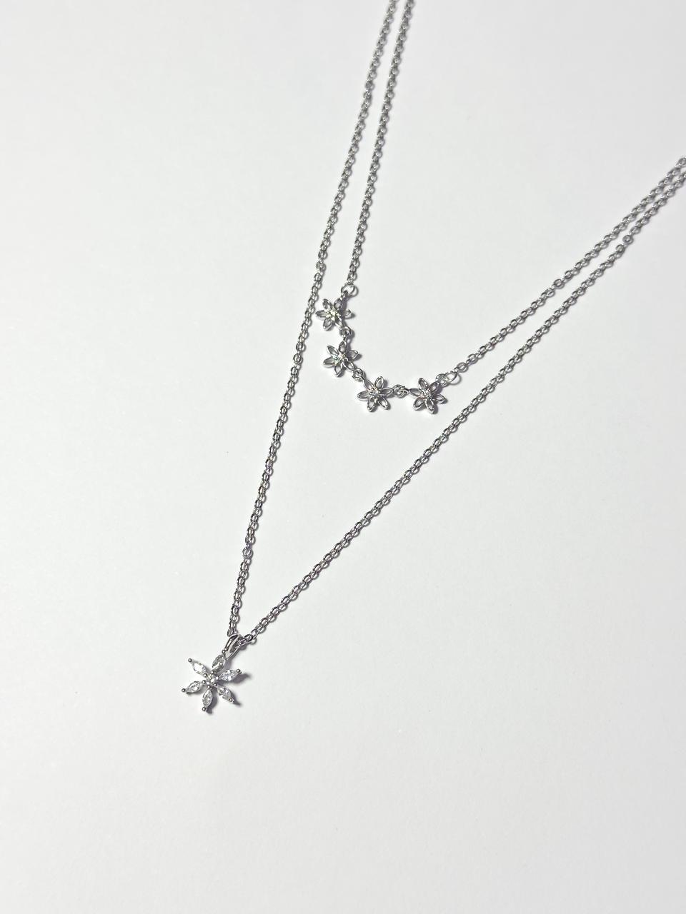 قلادة بالفضة