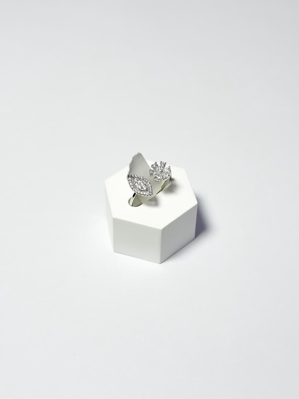 خاتم بالفضة