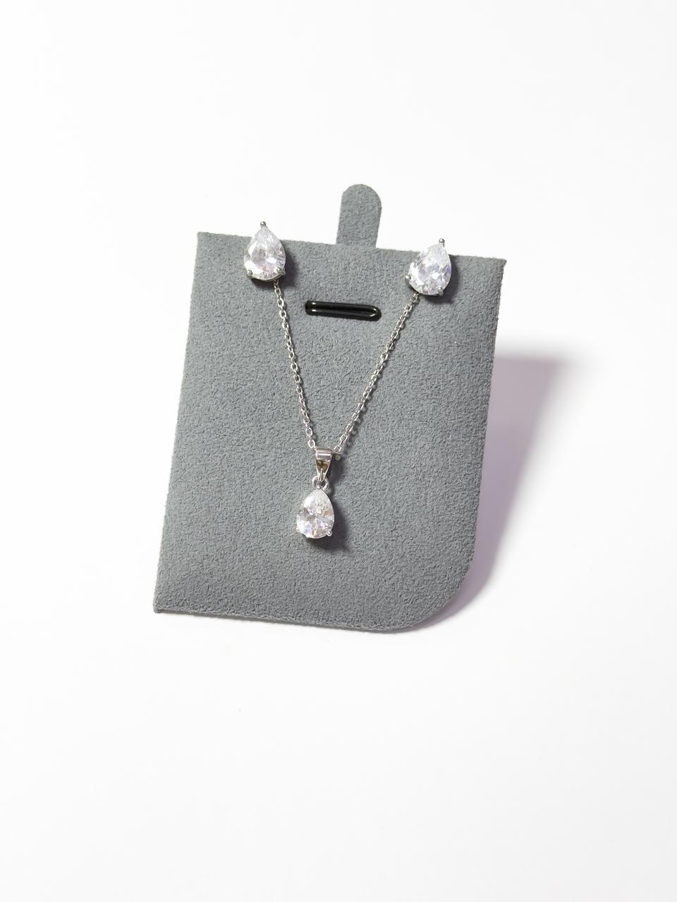 قلادة مع حلق بالفضة