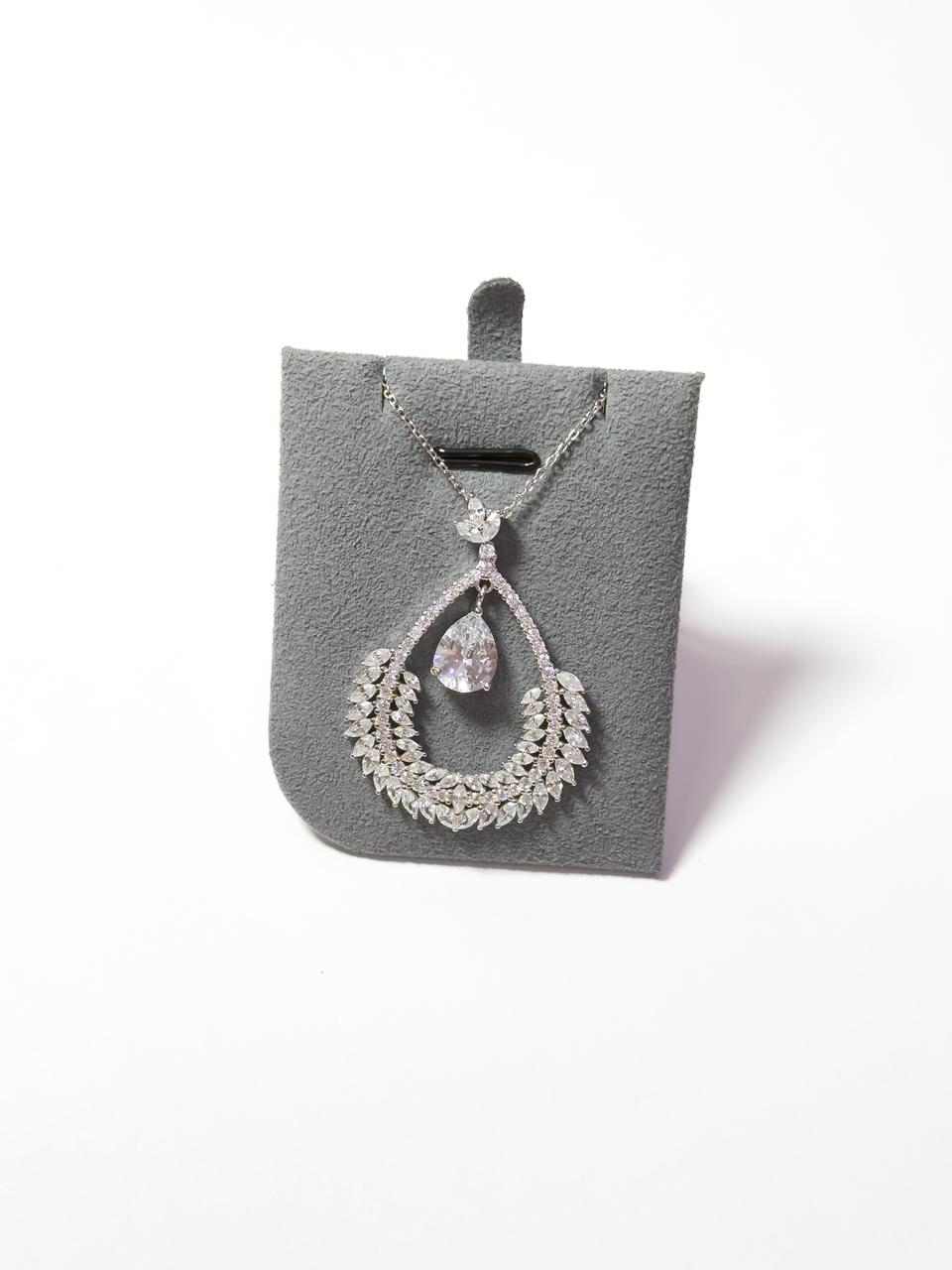 قلادة بالفضة