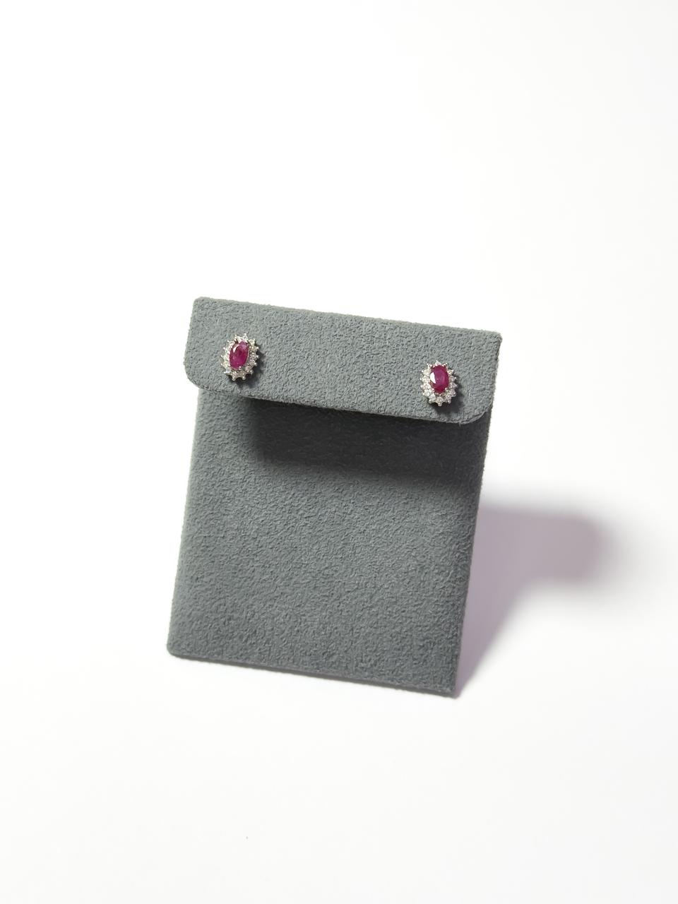 حلق حجر ياقوت بالفضة