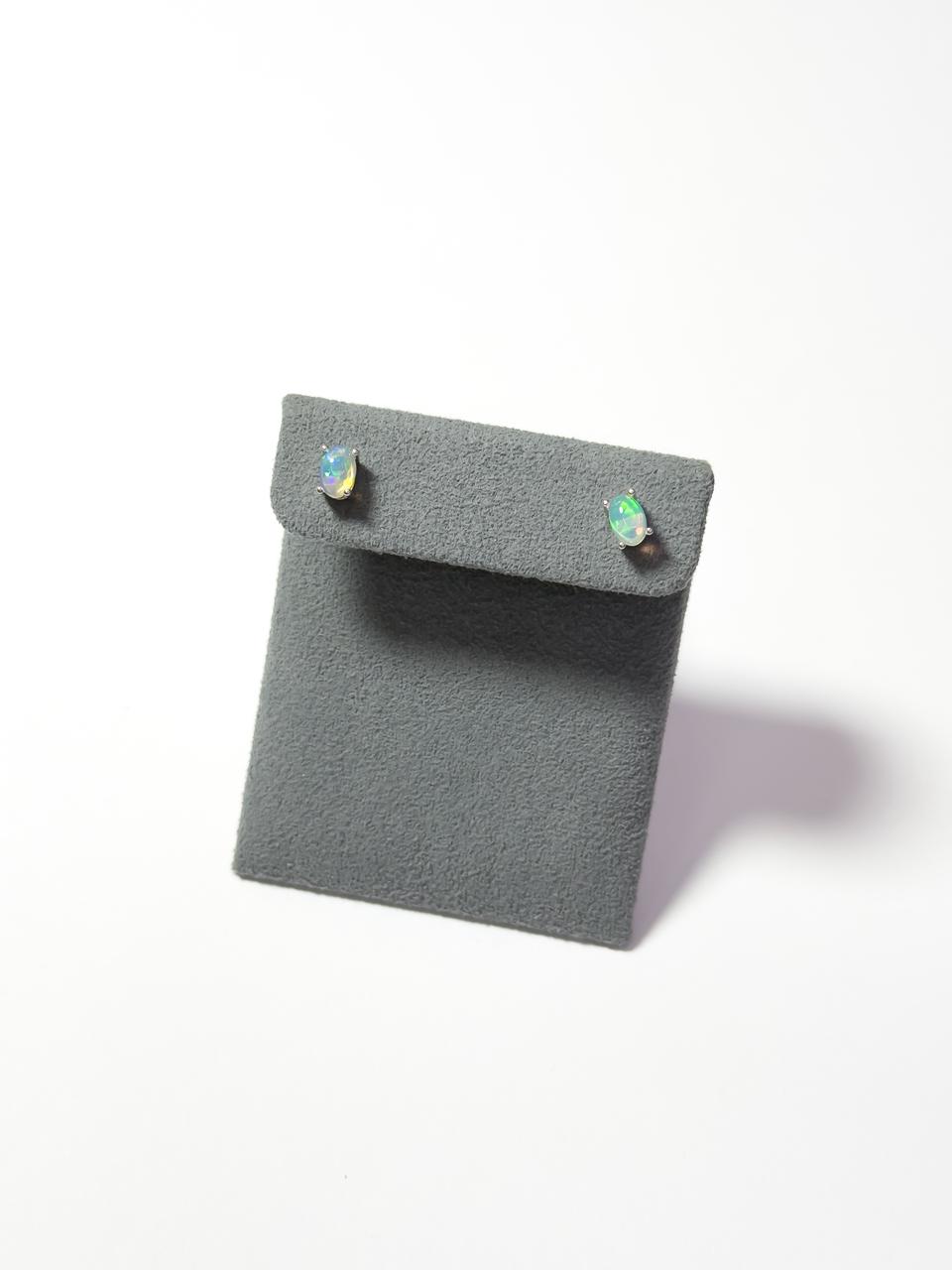 حلق حجر أوبال بالفضة