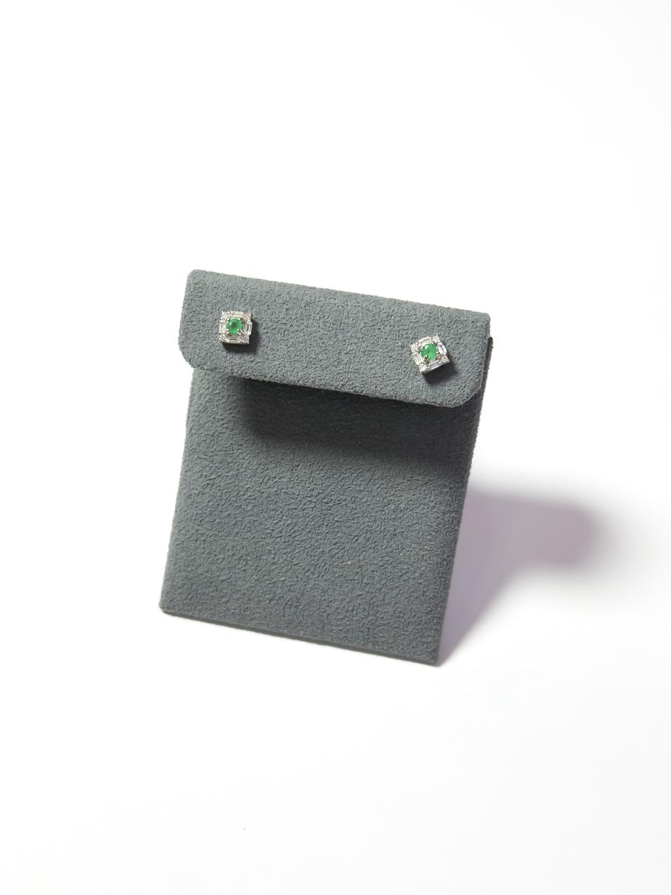 حلق حجر زمرد بالفضة