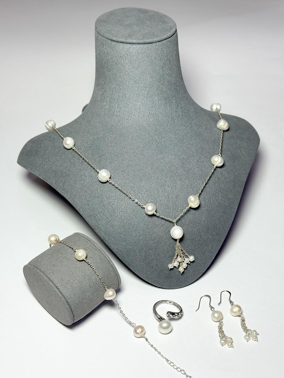 طقم عقد بالفضة